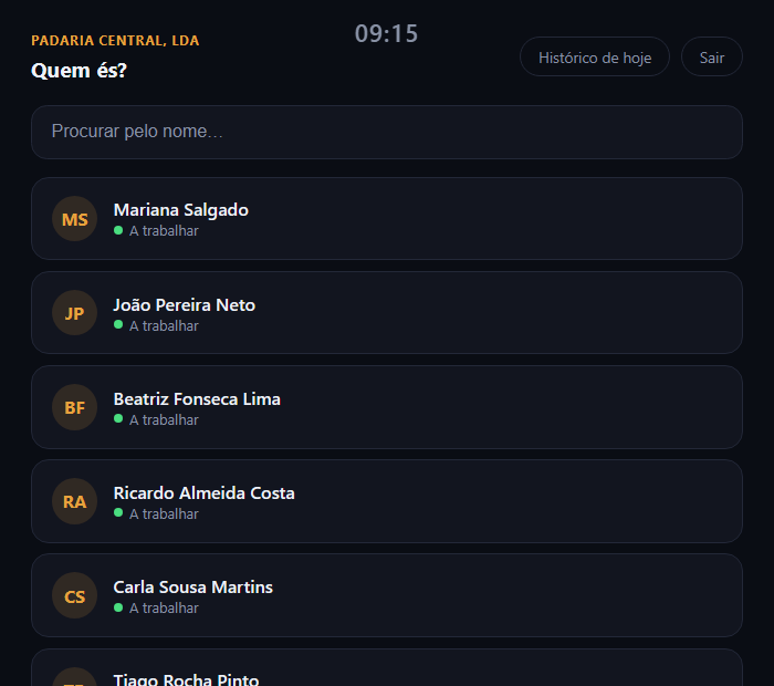 Ecrã do quiosque do RegistoDePonto, com a lista de pessoas para picar o ponto num tablet partilhado